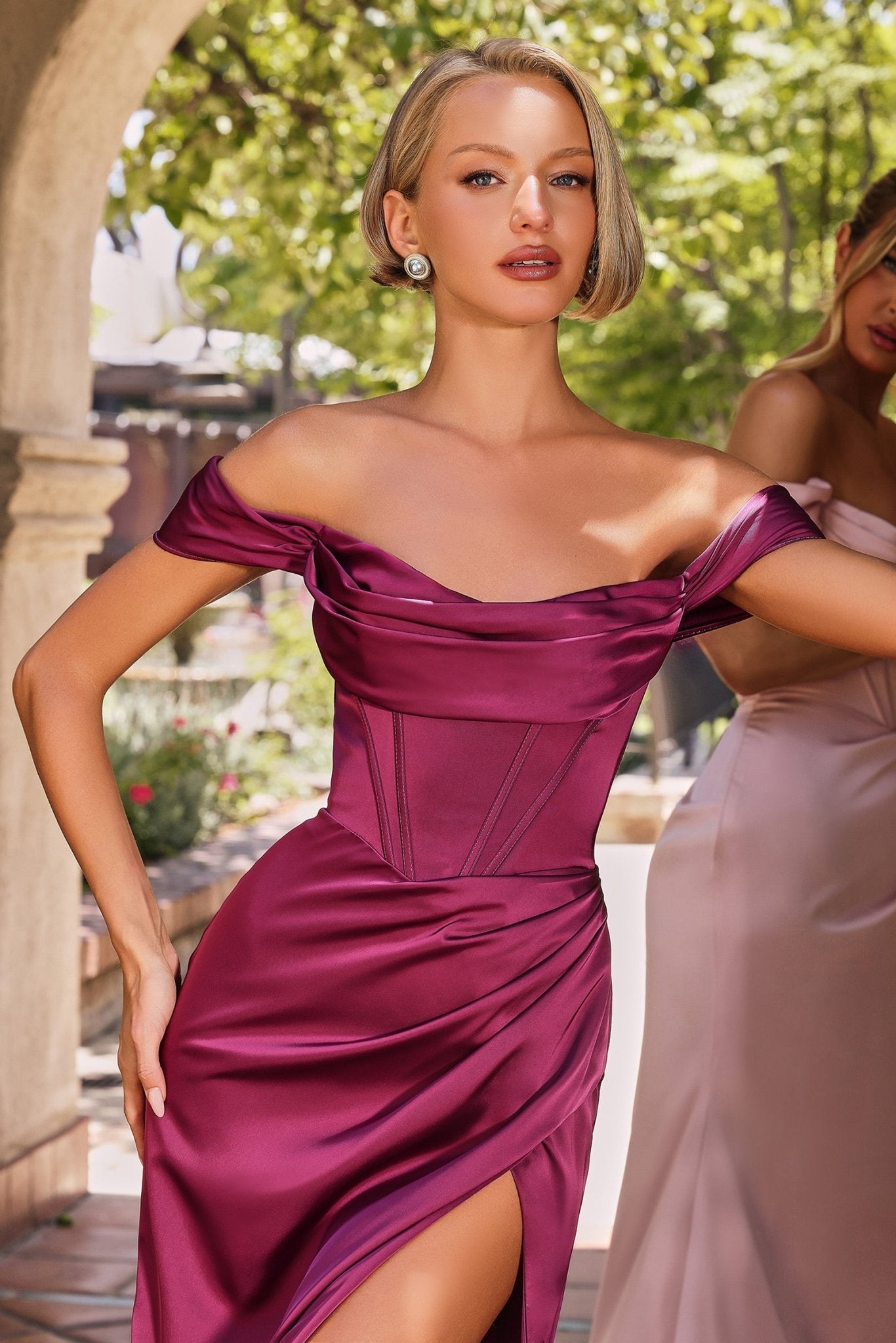 Vestido Sirena con Tirantes Removibles — Mons Boutique Concepción