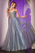 Vestido Línea A Tul con Pedrería en Azul Humo — Mons Boutique Concepción