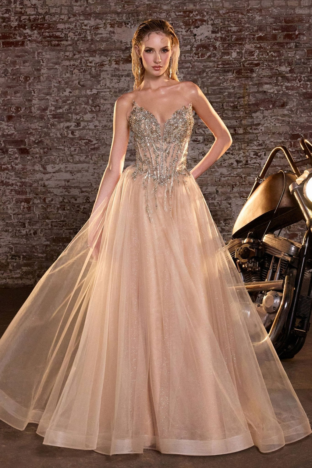 Vestido Princesa Tul Glitter con Cristales — Mons Boutique Concepción