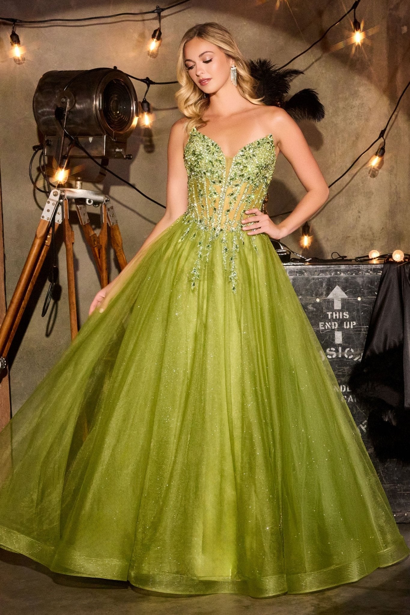 Vestido Princesa Tul Glitter con Cristales — Mons Boutique Concepción