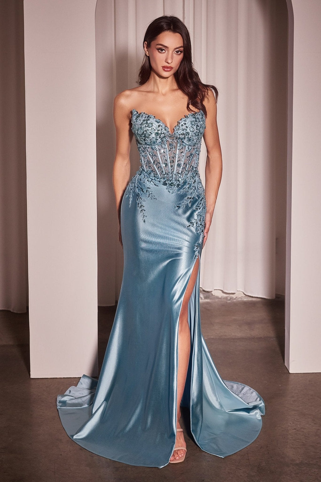 Vestido Sirena Encaje con Cola — Mons Boutique Concepción