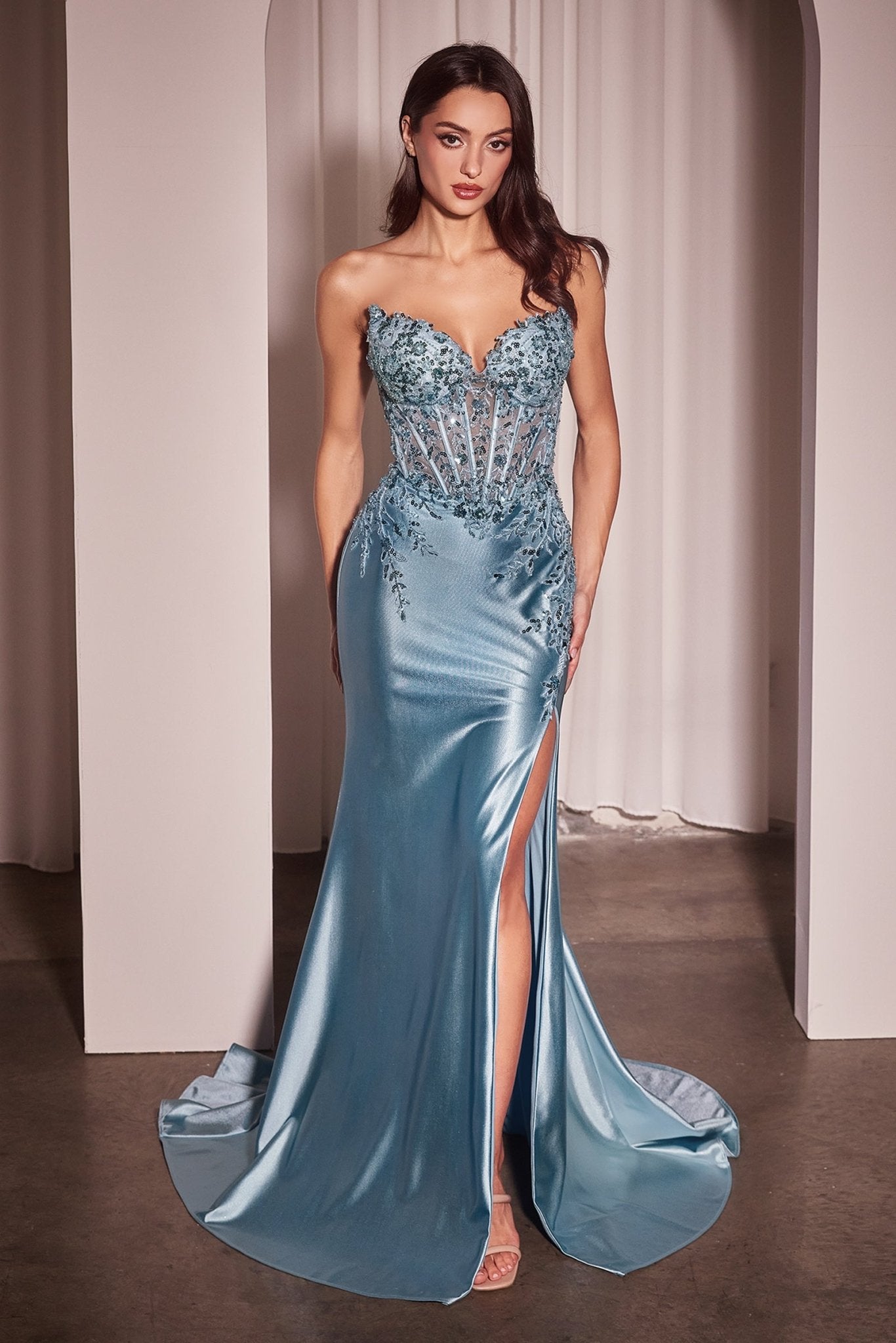 Vestido Sirena Encaje con Cola — Mons Boutique Concepción
