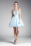 Vestido Corto Encaje Halter en Celeste — Mons Boutique Concepción